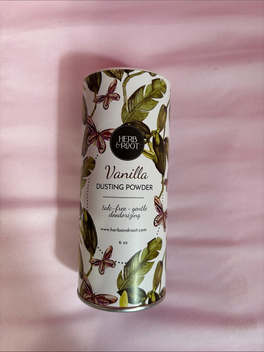 Herb & Root Vanilla Dusting Powder — White